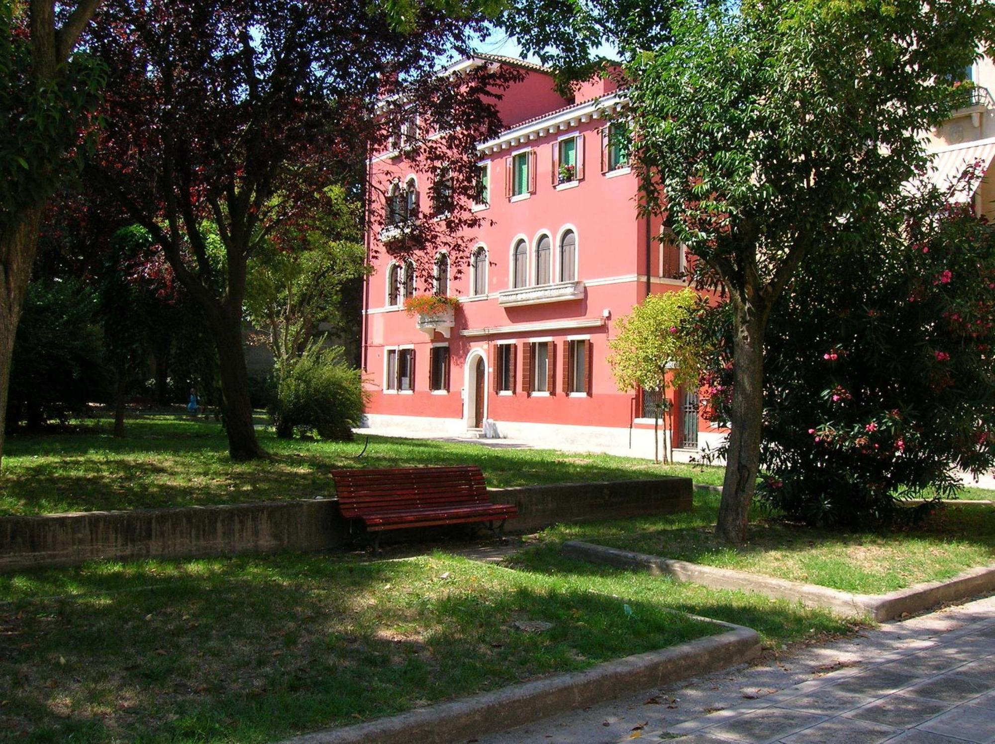 Biennale Bed & Breakfast Венеция Екстериор снимка
